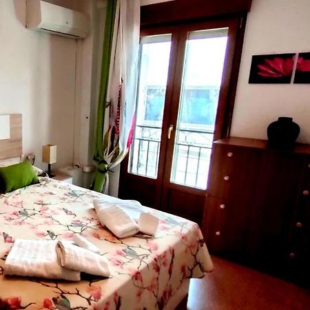 Apartamento En Zona De Ocio Casco Antiguo อาลิกันเต ภายนอก รูปภาพ